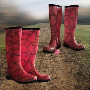 👚3/$30.KAMIK Rubber Boots👚